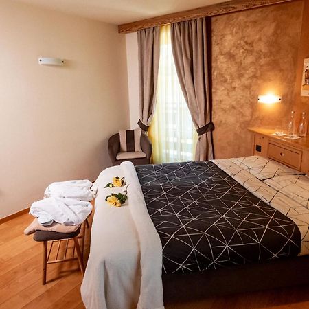 Romantic Charming Hotel Rancolin Moena Kültér fotó