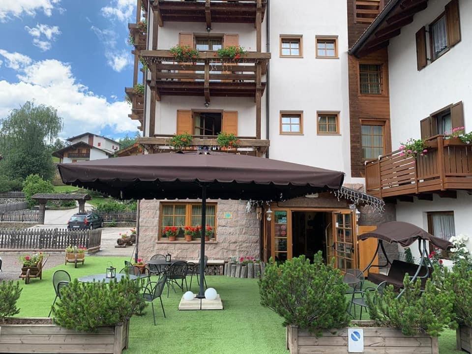 Romantic Charming Hotel Rancolin Moena Kültér fotó