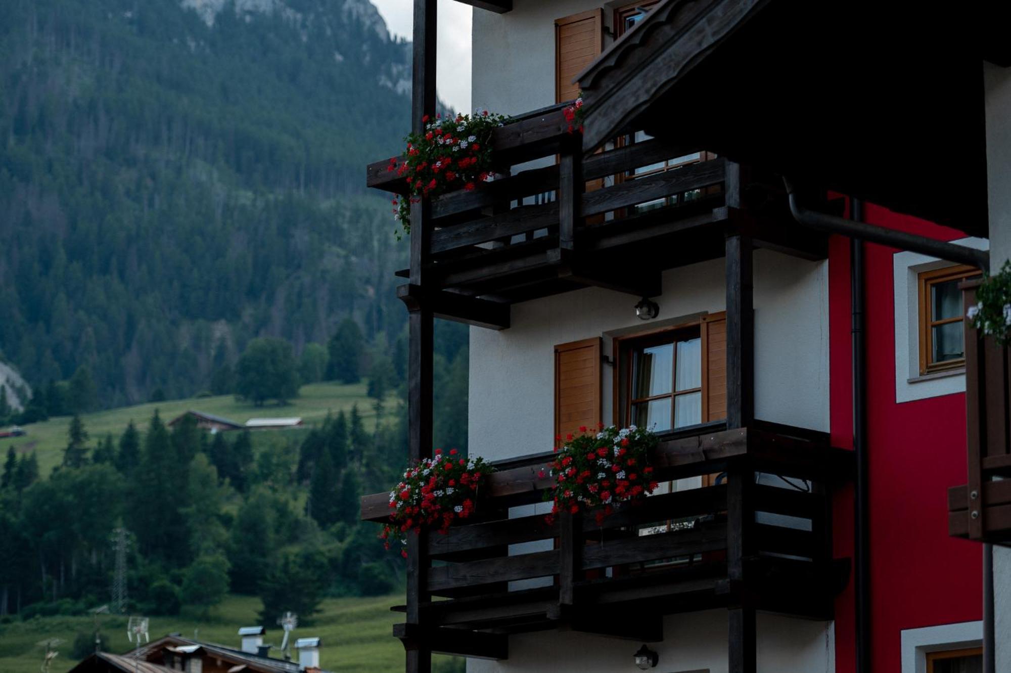Romantic Charming Hotel Rancolin Moena Kültér fotó