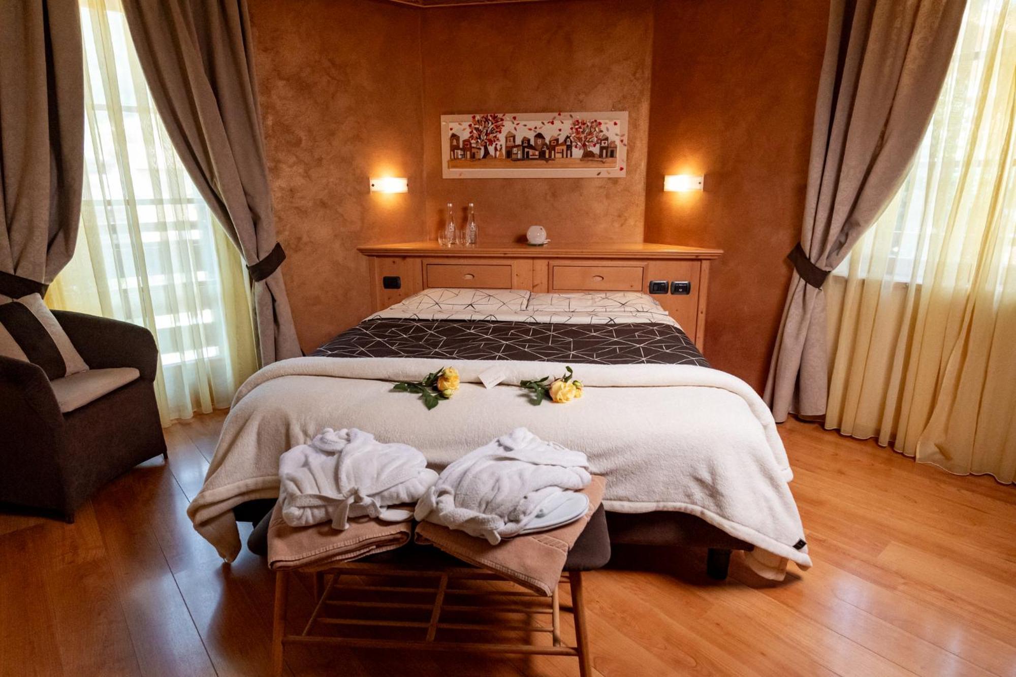 Romantic Charming Hotel Rancolin Moena Kültér fotó